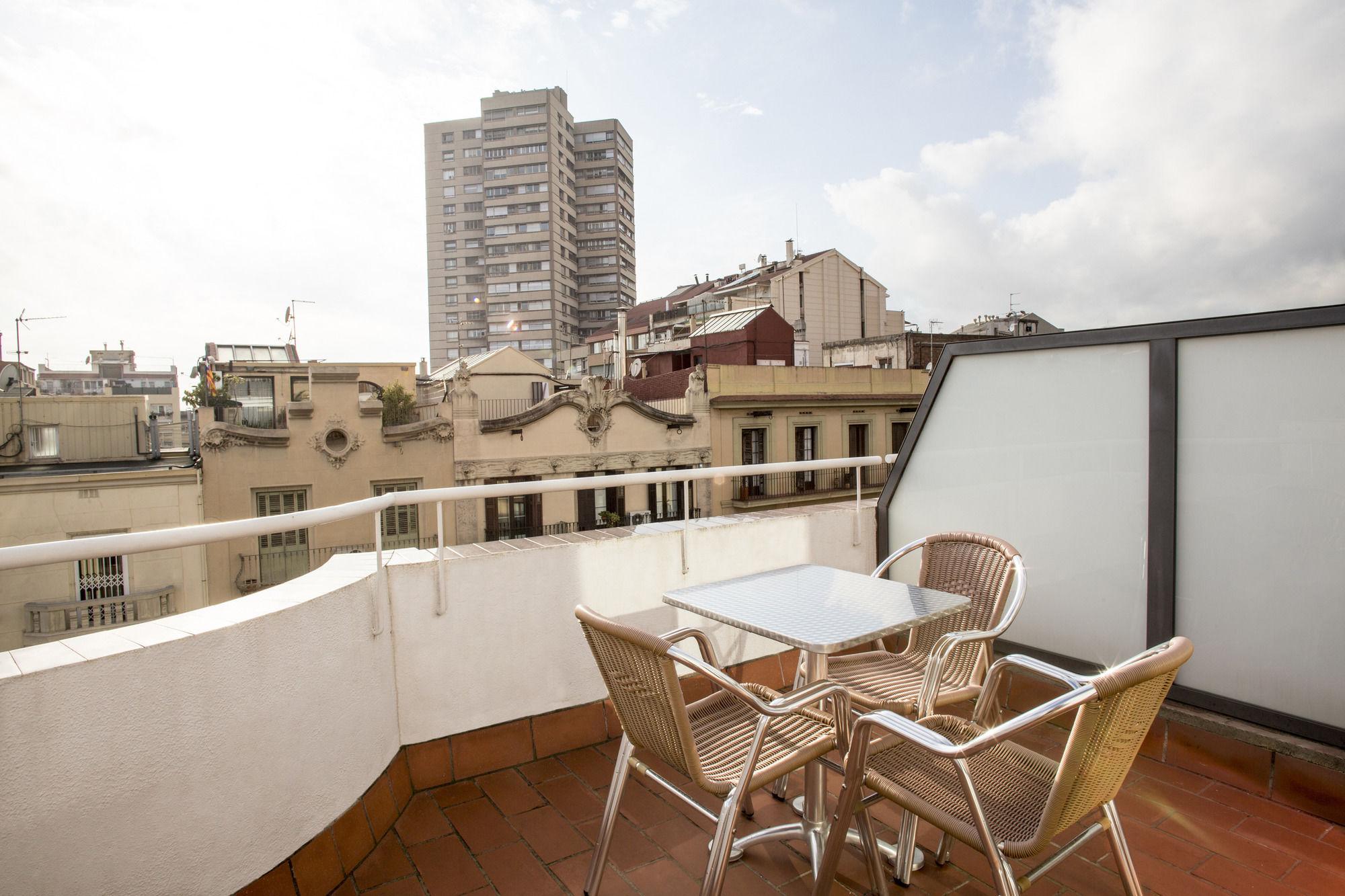 Barcelona Apartment Aramunt Exterior photo